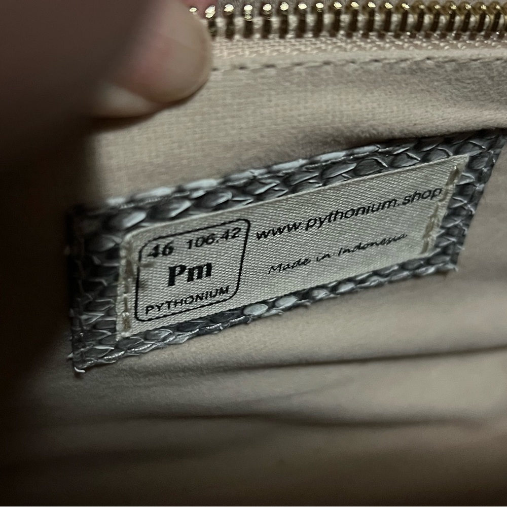 Genuine Python Snakeskin Bag Comes W Dustbag - image 4